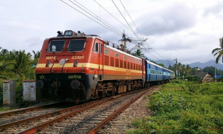 Cancelled Trains: मार्च में ट्रेन यात्रा की योजना बना रहे हैं? पहले रद्द और पुनर्निर्धारित ट्रेनों की सूची जरूर देखें