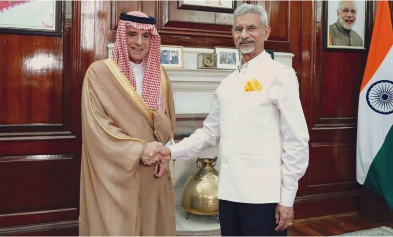 Saudi Foreign Minister visits India: भारत-पाकिस्तान सीमा पर तनाव बढ़ा! सऊदी विदेश मंत्री का भारत दौरा क्यों खास?