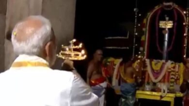 PM Modi: तमिलनाडु में मोदी का पारंपरिक अवतार! राजेन्द्र चोल की जयंती पर अतीत से जुड़ने की कोशिश