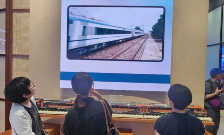 Osaka World Expo 2025: वंदे भारत और चिनाब ब्रिज ने जापान में मचाया धमाल, वर्ल्ड एक्सपो में गूंजा भारत का पराक्रम