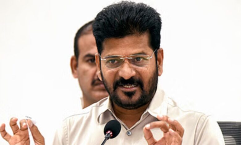 CM Revanth Reddy पर टिप्पणी बनी आफत, BRS विधायक कौशिक रेड्डी पर तीन थानों में केस दर्ज!
