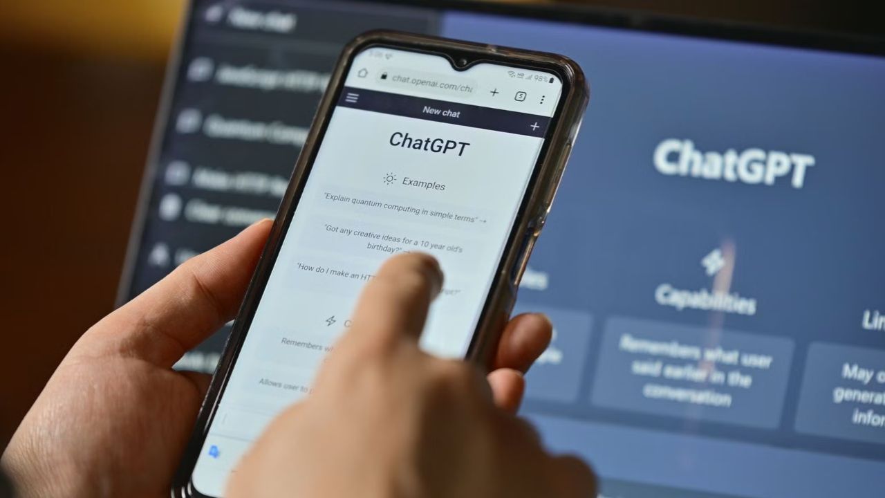 ChatGPT बना खतरा? पर्सनल बातें अब हो रही हैं पब्लिक, सामने आया चौंकाने वाला मामला