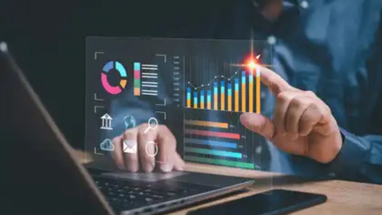 Stocks in News Today: आज बाजार में बजाज ऑटो सहित कई कंपनियों के शेयरों में दिखेगी खास हरकत