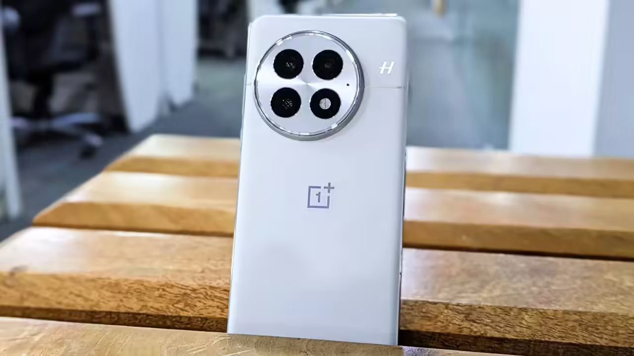 OnePlus दिवाली सेल! 13R, 13S और 13 पर भारी डिस्काउंट, बैंक ऑफर्स के साथ खरीदें सस्ता स्मार्टफोन