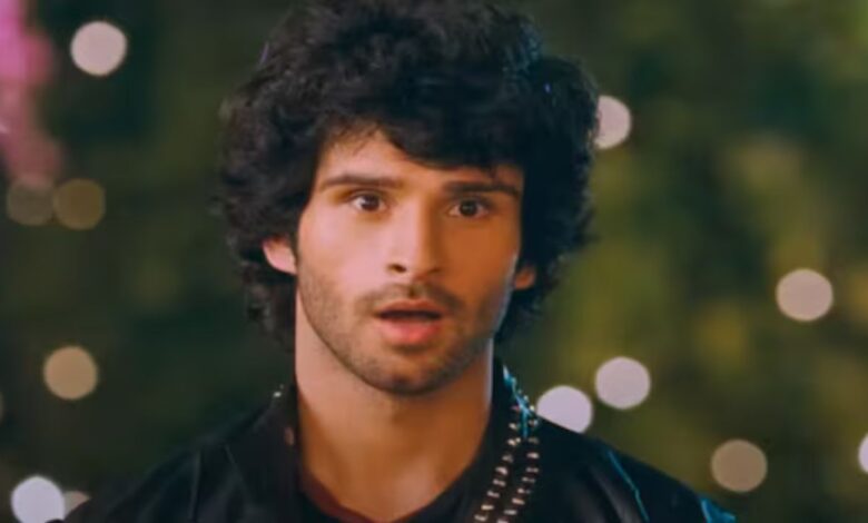 Girish Kumar: बॉलीवुड से गायब हुए, अब कर रहे हैं कॉर्पोरेट दुनिया में धमाका, जानते हैं कैसे बदली जिंदगी!