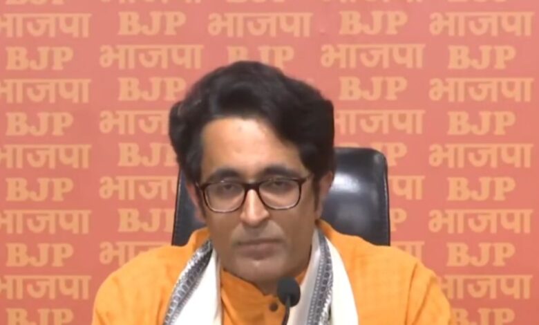 Political News: 26/11 हमला और कांग्रेस की नीति पर BJP का सवाल – पाकिस्तान के लिए क्यों दिखाया नरम रवैया?