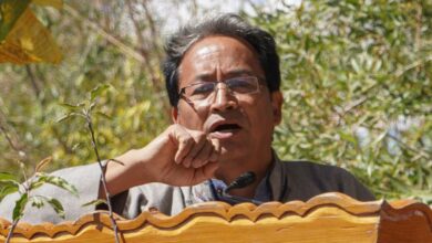 Sonam Wangchuk की गिरफ्तारी के बाद पत्नी का खुलासा: बिना वजह उन्हें अपराधी जैसा ट्रीट किया गया, जानिए पूरा मामला!