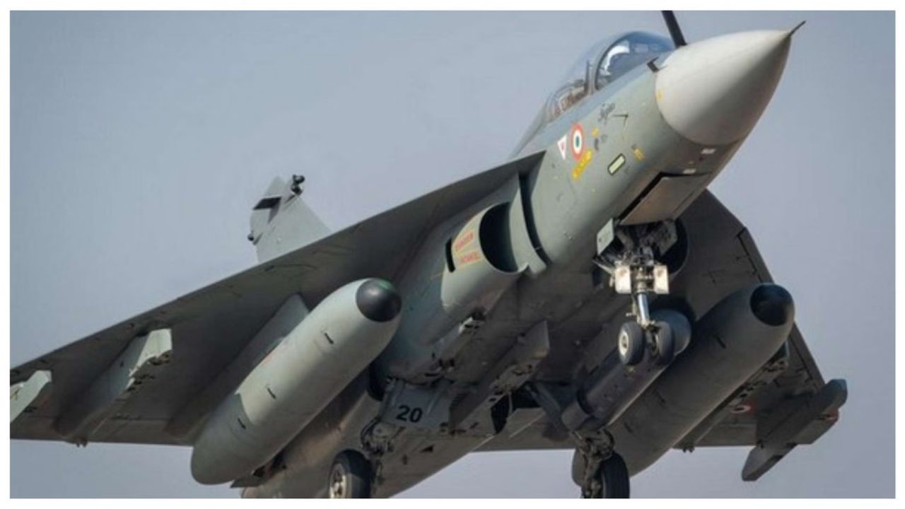 Tejas Fighter Jet: HAL का मास्टरस्ट्रोक! इंजन सप्लाई लेट होने के बाद भी तेजस जेट वायुसेना तक पहुँचेंगे