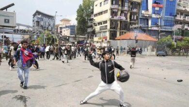 Nepal Protest: नेपाल में बढ़ती अस्थिरता, भारत सरकार ने कहा–अभी नेपाल मत जाइए, भारतीय नागरिकों को सावधानी बरतने की चेतावनी