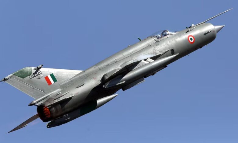 MiG-21 का आखिरी उड़ान समारोह आज! जानिए कैसे इस फाइटर ने छह दशकों तक भारत की हवा में राज किया!