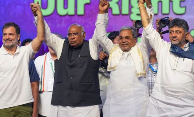 Karnataka Congress में सत्ता संघर्ष तेज, Mallikarjun Kharge करेंगे सोनिया-राहुल गांधी से चर्चा, पार्टी में सस्पेंस बढ़ा