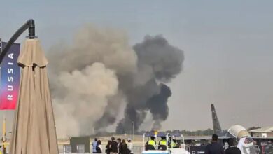 Dubai Air Show में सनसनी! दो दिन पहले जिसने सबको चकित किया वही Tejas अचानक गिरा