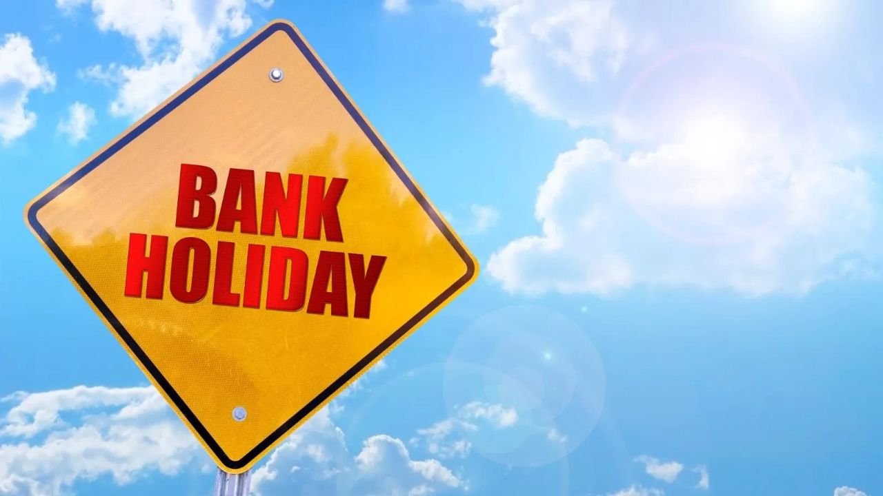 December Bank Holidays: दिसंबर शुरू होते ही बैंक बंद! RBI ने जारी की छुट्टियों की लिस्ट, जानें कब नहीं होगा आपका काम