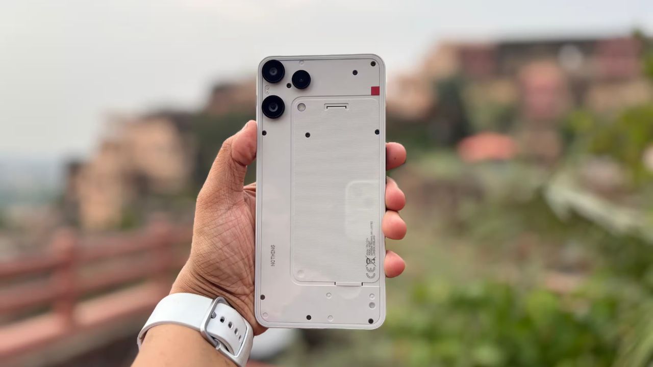 Nothing Phone 3a Lite का ट्रांसपेरेंट डिजाइन देखकर आप चौंक जाएंगे! जानिए इंडिया लॉन्च