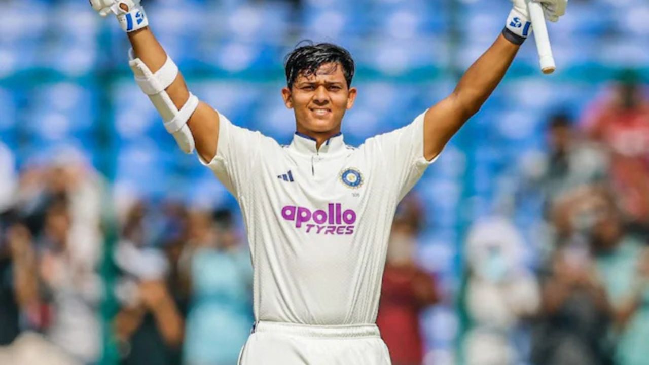 Yashasvi Jaiswal Century: रणजी ट्रॉफी में यशस्वी जायसवाल का जलवा, 10 महीने बाद शानदार वापसी, ठोका शतक