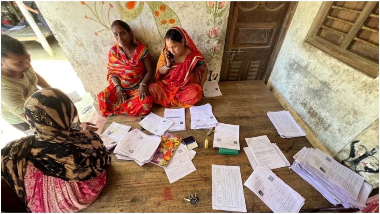 SIR शुरू! आपका नाम लिस्ट में है या नहीं? घर बैठे ऐसे करें EPIC नंबर चेक