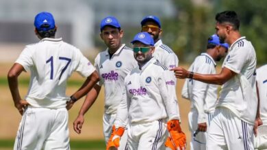 IND vs SA: पहले दिन का खेल खत्म, लेकिन असली कहानी दूसरे दिन शुरू होगी—क्या SA 300 पार करेगा?