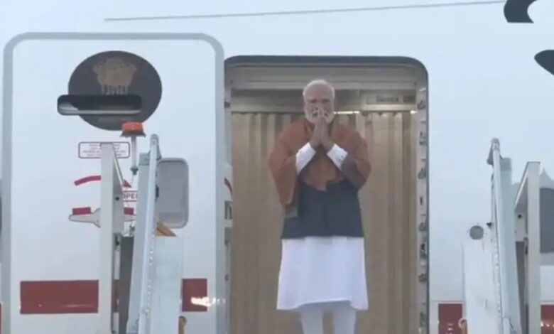PM Modi G20 Summit से लौटे दिल्ली, Johannesburg में कई विश्व नेताओं से की महत्वपूर्ण द्विपक्षीय बैठकें