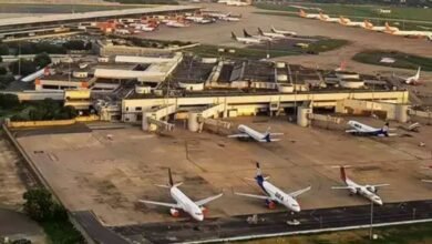 Delhi Airport: हज़ारों यात्रियों की परेशानियों का राज खुला! IGI एयरपोर्ट पर सॉफ्टवेयर खराबी ने उड़ानों को रोका