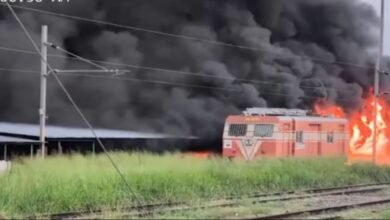 Fire Railway Station: केरल के त्रिशूर रेलवे स्टेशन पर भीषण आग, 200 से ज्यादा दोपहिया वाहन जलकर खाक