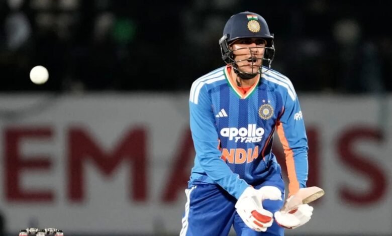 Shubman Gill के बाहर होने से टी20 टीम में अक्षर पटेल बने उपकप्तान, बड़ा बदलाव