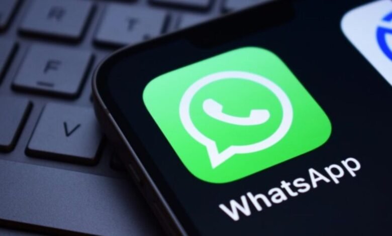 WhatsApp में आई नई AI स्टिकर सुविधा, लिखें शब्द और बनाएं अनोखे स्टिकर