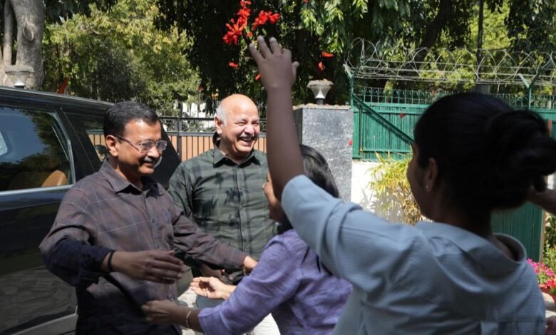 दिल्ली आबकारी नीति मामला: केजरीवाल-सिसोदिया समेत सभी आरोपियों को कोर्ट ने बरी किया