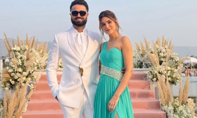 Kriti Sanon: क्या कृति सेनन और कबीर बहिया की डेटिंग की अफवाहें अब सच हो रही हैं