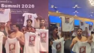 Congress protest: दिल्ली AI समिट में यूथ कांग्रेस का शर्टलेस प्रदर्शन, पुलिस ने 10 को हिरासत में लिया