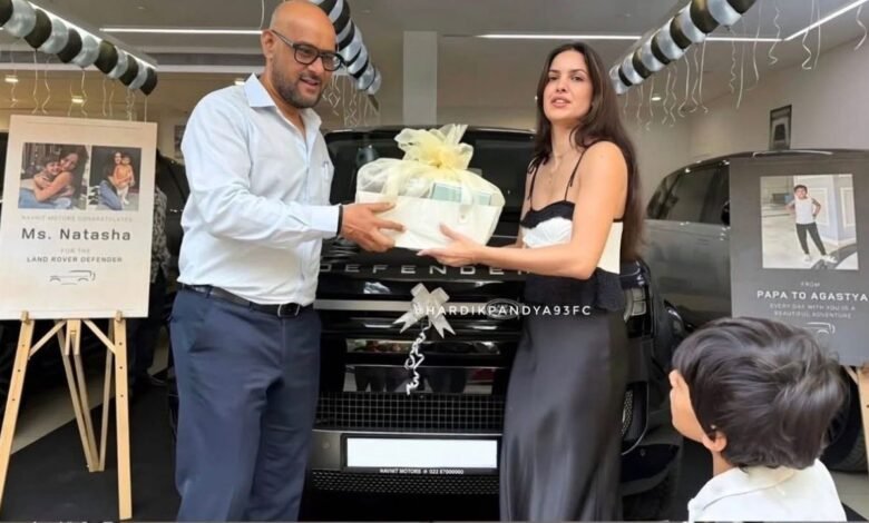 Hardik Pandya ने बेटे अगस्त्य को 4 करोड़ की लैंड रोवर गिफ्ट कर फैंस को चौंकाया