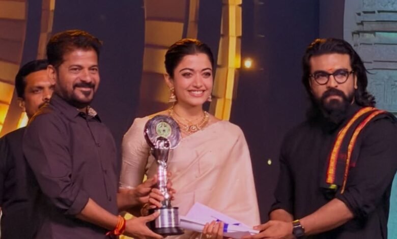 रश्मिका मंदाना ने तेलंगाना अवार्ड्स में जीतकर ट्रोलर्स की उड़ाई बोलती