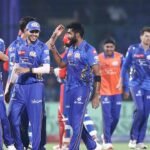 IPL में गेंद बदलने का नया नियम 10 ओवर बाद खेल को करेगा रोमांचक