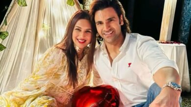 दिव्यांका त्रिपाठी ने सोशल मीडिया पर साझा की प्रेग्नेंसी की खुशखबरी, फैंस में खुशी की लहर