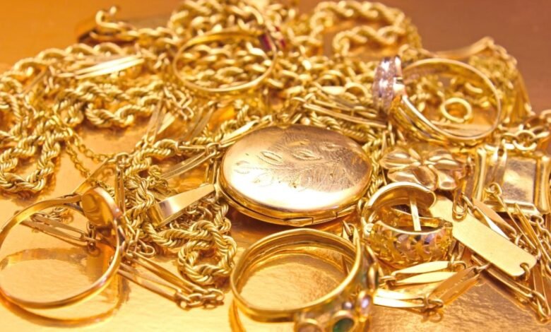सोने की कीमतों में बड़ी गिरावट, जानिए क्यों अचानक बदल गया बाजार