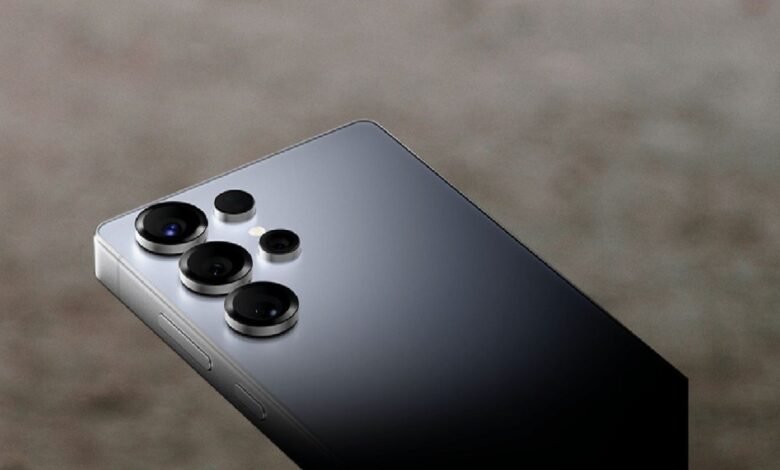 फ्लैगशिप फोन Galaxy S25 Ultra पर भारी डिस्काउंट के साथ एक्स्ट्रा डील्स भी उपलब्ध