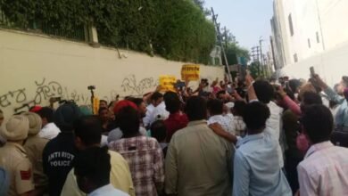 पार्टी छोड़ने पर भड़के कार्यकर्ता बोले जनता के साथ हुआ विश्वासघात बड़ा विवाद