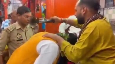मिथिलेश तिवारी के बयान और मंदिर वीडियो पर विवाद बढ़ा, विपक्ष ने साधा निशाना