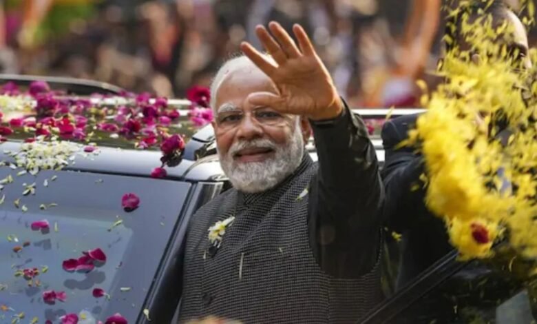 पटना में PM मोदी का भव्य रोड शो, शहर बना राजनीतिक उत्सव का केंद्र