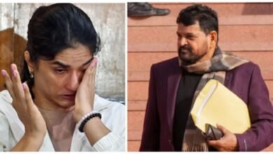 कुश्ती विवाद फिर गरमाया, विनेश फोगाट बोलीं बृजभूषण के इलाके में खेलना असुरक्षित बड़ा दावा