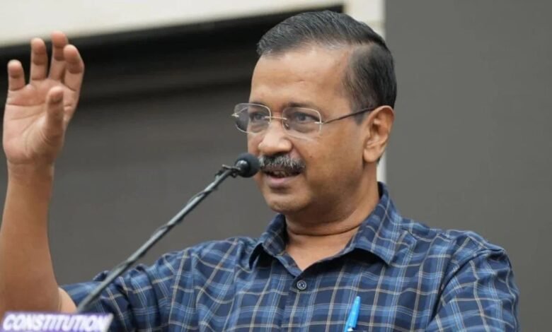 दीपक सिंगला गिरफ्तारी से मचा सियासी तूफान, केजरीवाल ने बीजेपी पर साधा निशाना
