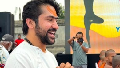 धीरेंद्र शास्त्री बोले- योग है जीवात्मा और परमात्मा को जोड़ने का माध्यम