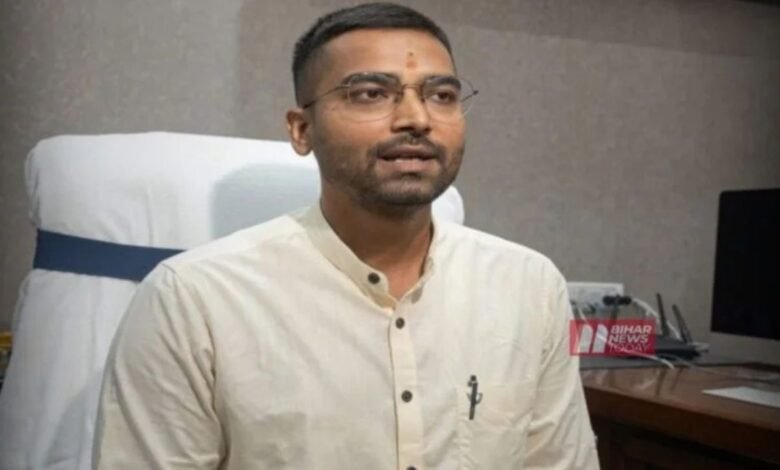 दीपक प्रकाश की मंत्री पद पर दोबारा नियुक्ति पर सुप्रीम कोर्ट सख्त, बिहार सरकार से मांगा जवाब