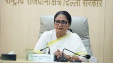 दिल्ली सरकार ने खत्म की बुधवार-शनिवार की WFH व्यवस्था, सरकारी कर्मचारियों के लिए नया ऑफिस टाइम लागू