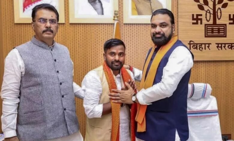 बांकीपुर उपचुनाव: 12 साल बाद ग्रेजुएशन करने वाले BJP उम्मीदवार नीरज सिन्हा चर्चा में
