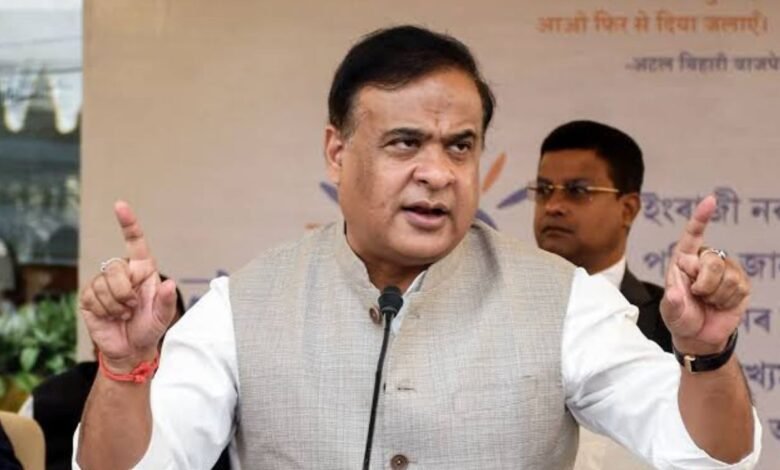 असम में मंत्री की बेटी के प्रदर्शन पर सियासत तेज, CM हिमंत बोले- बच्चों के फैसलों के लिए माता-पिता जिम्मेदार नहीं