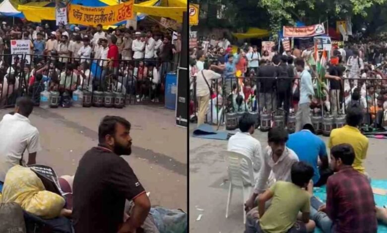 NEET Protest Day 34: जंतर-मंतर प्रदर्शन के बीच CP शाम 6:30 बजे तक बंद, 17 मेट्रो स्टेशन भी प्रभावित