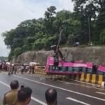 केरल में भीषण सड़क हादसा, कुट्टीपुरम में बस पलटी; 1 की मौत, 26 घायल