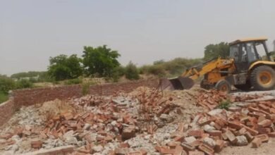 फरीदाबाद में अवैध कॉलोनियों पर चला बुलडोजर, कई मकान-दुकान किए गए ध्वस्त