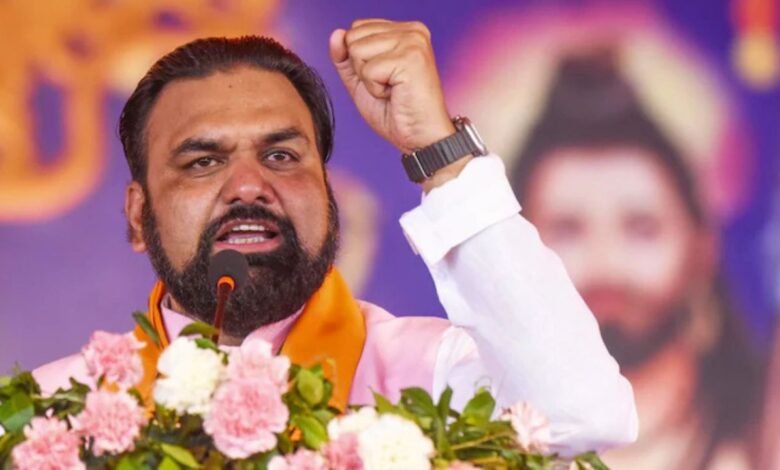 BPSC अधिकारी के ‘कुत्ता भौंके’ बयान पर एक्शन, CM सम्राट चौधरी ने किया सस्पेंड