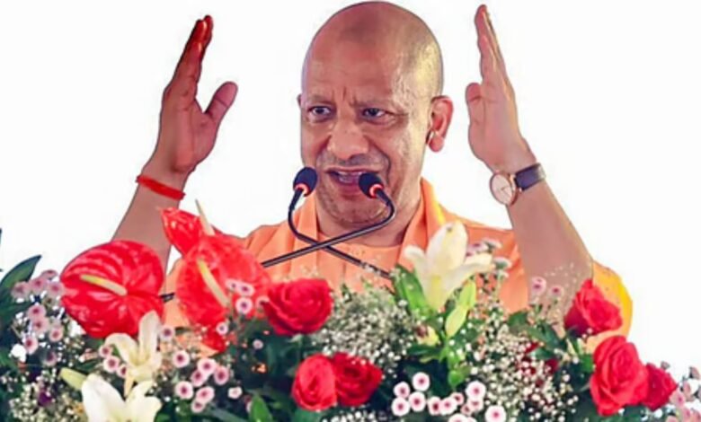 रायबरेली में योगी का कांग्रेस पर बड़ा हमला, 879 करोड़ की 346 परियोजनाओं से विकास का संदेश
